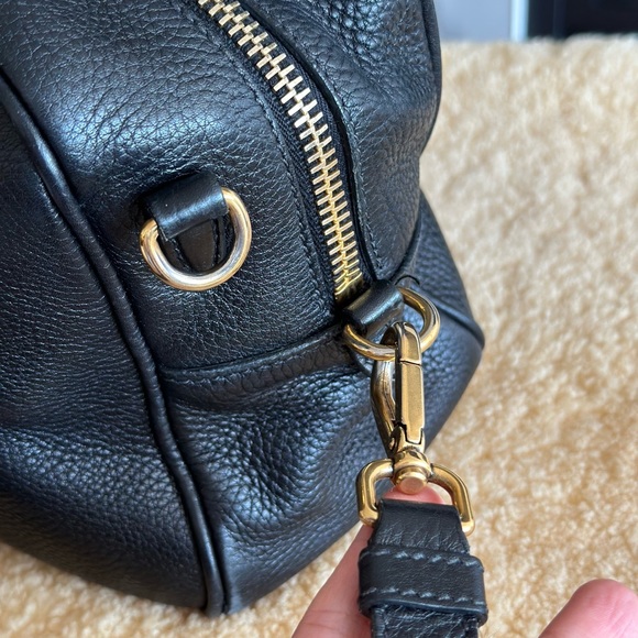 Prada leather handbag in pristine condition - Picture 5 of 14